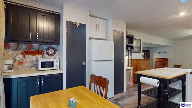 1270 Gaines Road, Brandenburg, KY 40108