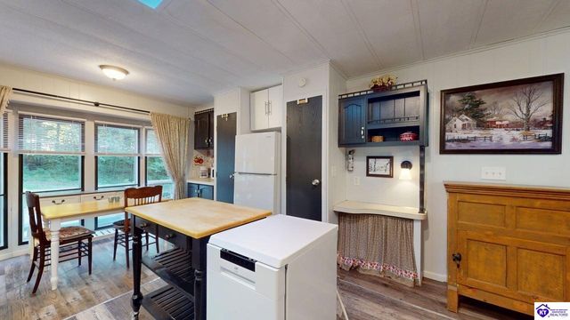 1270 Gaines Road, Brandenburg, KY 40108