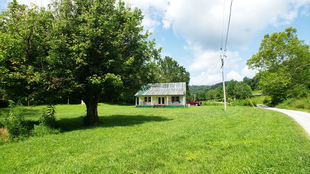 8100 Eaton Hollow Rd, Christiana, TN 37037