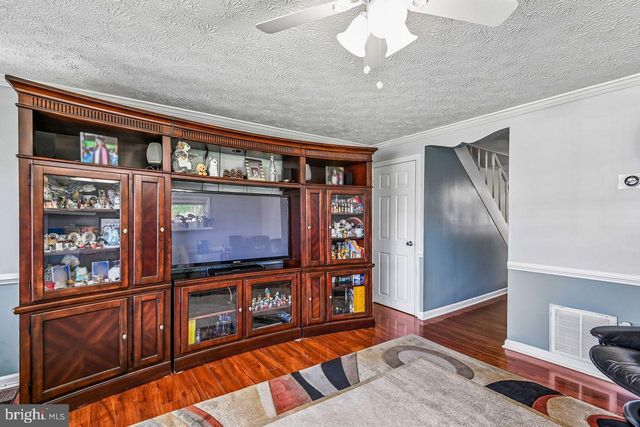 2757 YARNALL RD, Halethorpe, MD 21227