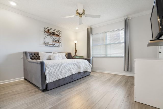 9300 Sunrise Lakes Boulevard 309, Sunrise, FL 33322