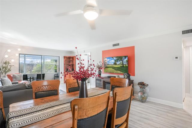 9300 Sunrise Lakes Boulevard 309, Sunrise, FL 33322