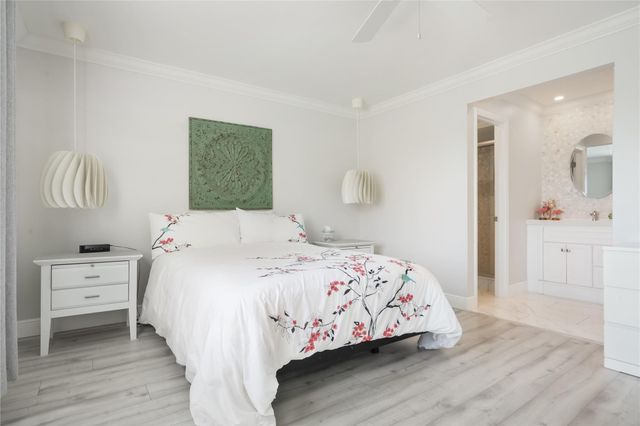 9300 Sunrise Lakes Boulevard 309, Sunrise, FL 33322