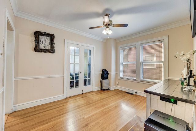 923 MANCHESTER Avenue, Westchester, IL 60154