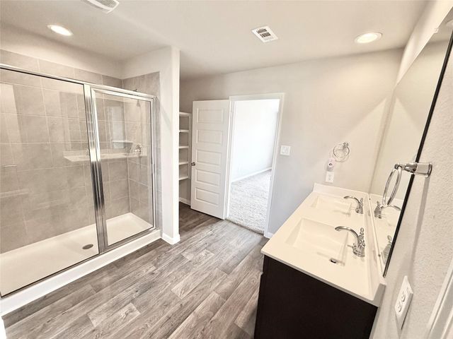 13009 Leisure Cove Drive, Texas City, TX 77568