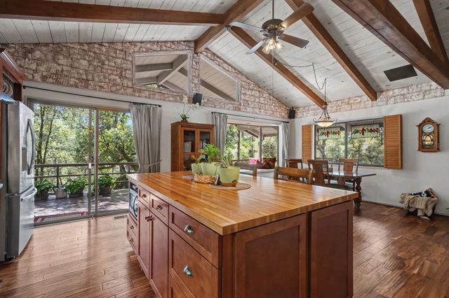 23055 Roden Ln, Pioneer, CA 95666