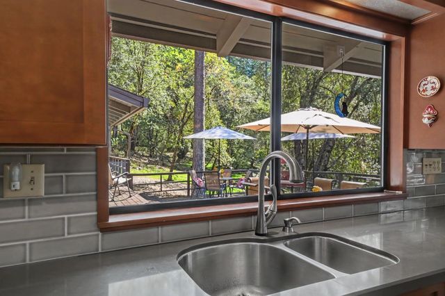 23055 Roden Ln, Pioneer, CA 95666