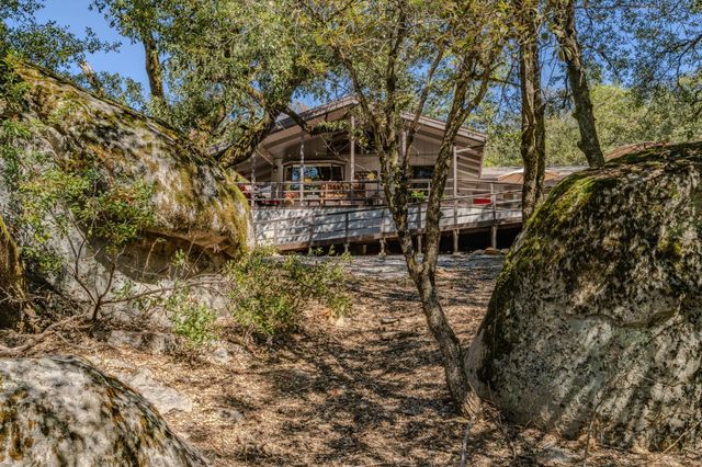 23055 Roden Ln, Pioneer, CA 95666