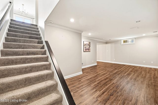 4201 Bryant Park Dr, Louisville, KY 40299