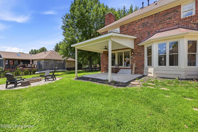 4201 Bryant Park Dr, Louisville, KY 40299