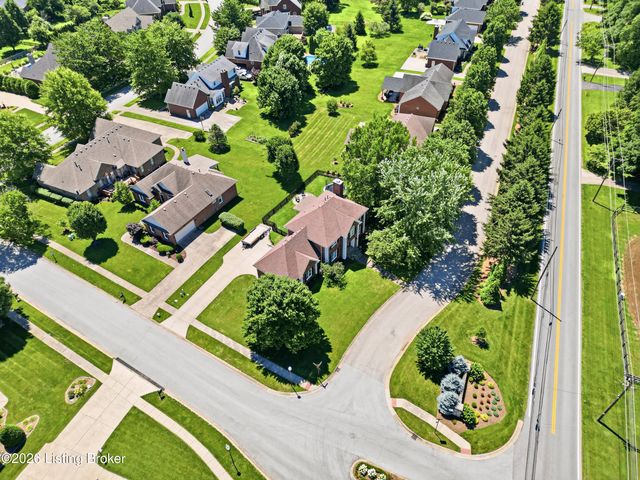 4201 Bryant Park Dr, Louisville, KY 40299