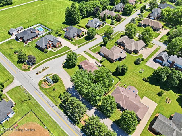 4201 Bryant Park Dr, Louisville, KY 40299