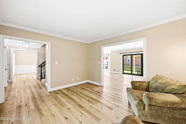 4201 Bryant Park Dr, Louisville, KY 40299