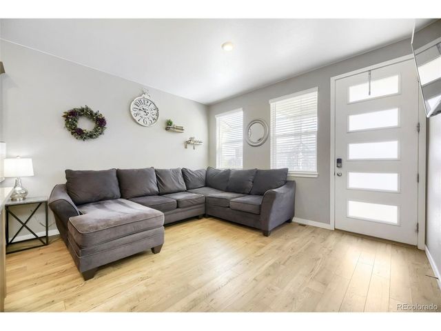 21843 E 8th Ave, Aurora, CO 80018