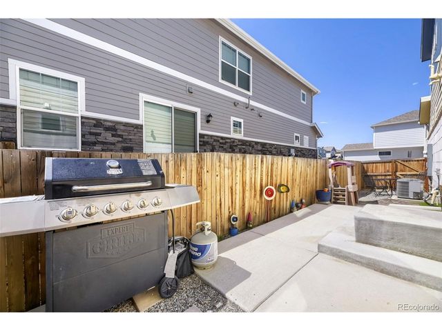 21843 E 8th Ave, Aurora, CO 80018