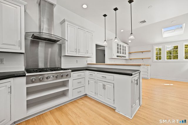 26 Glory Road, Weston, CT 06883