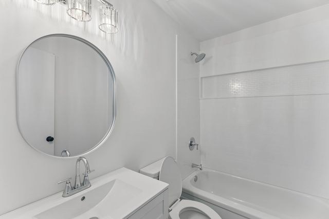 609 E 11th St, Columbia, TN 38401