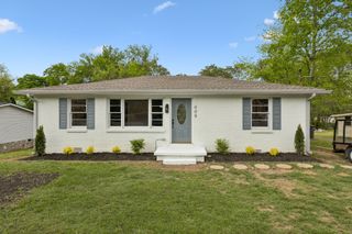 609 E 11th St, Columbia, TN 38401