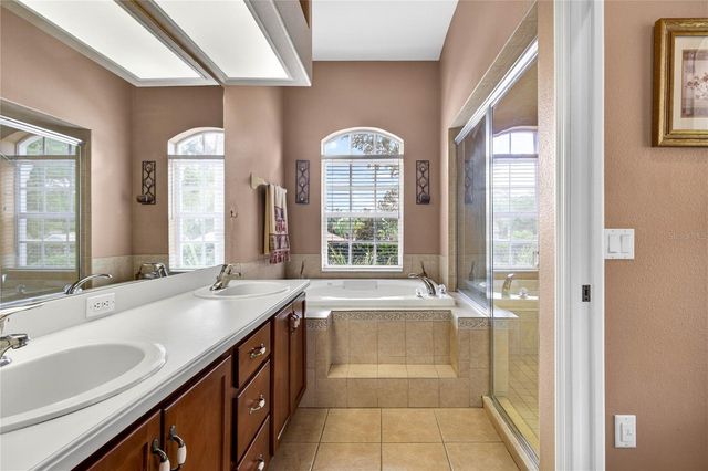 12643 OAK HOLLOW COURT, Dade City, FL 33525