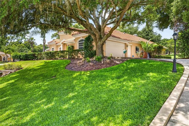 12643 OAK HOLLOW COURT, Dade City, FL 33525