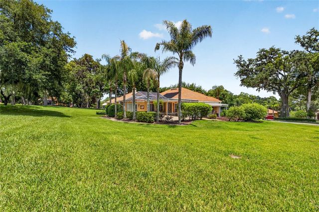 12643 OAK HOLLOW COURT, Dade City, FL 33525