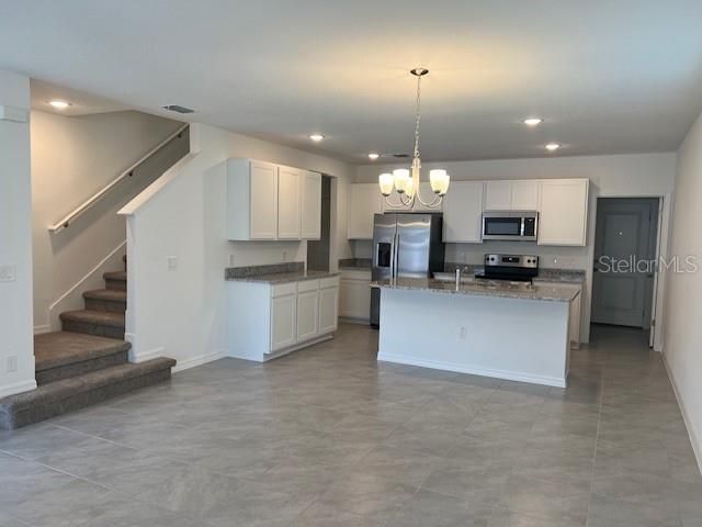 642 BELGROVE STREET, Debary, FL 32713