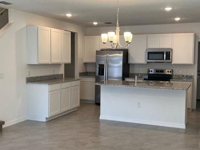 642 BELGROVE STREET, Debary, FL 32713