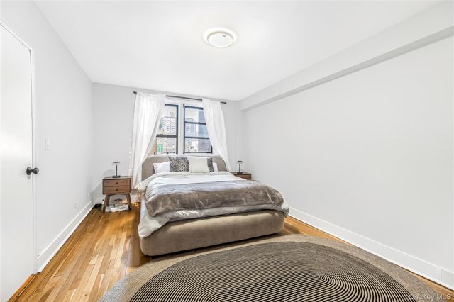 525 W 235th Street 3F, Bronx, NY 10463