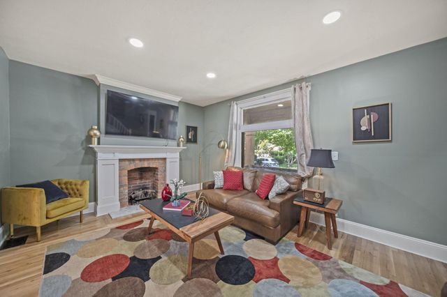 951 Mount Pleasant Avenue, Columbus, OH 43201
