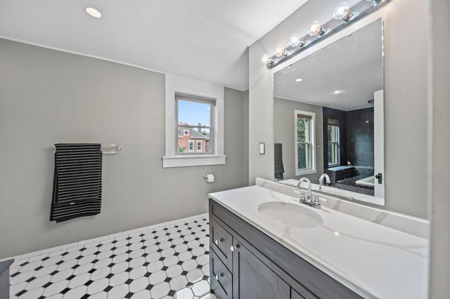 951 Mount Pleasant Avenue, Columbus, OH 43201