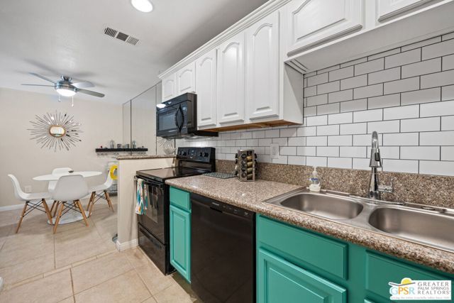 575 N Villa Court 204, Palm Springs, CA 92262