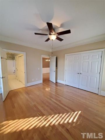 901 Canenaugh Drive 107, Raleigh, NC 27604