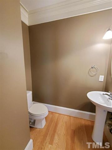 901 Canenaugh Drive 107, Raleigh, NC 27604