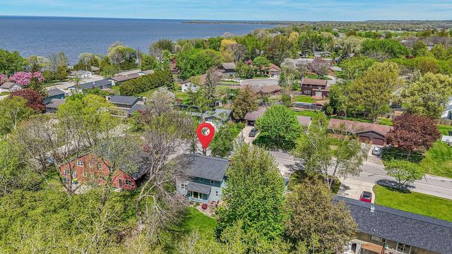 3258 PETERSON ROAD, Green Bay, WI 54311