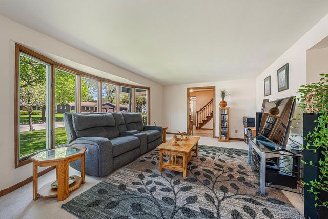3258 PETERSON ROAD, Green Bay, WI 54311