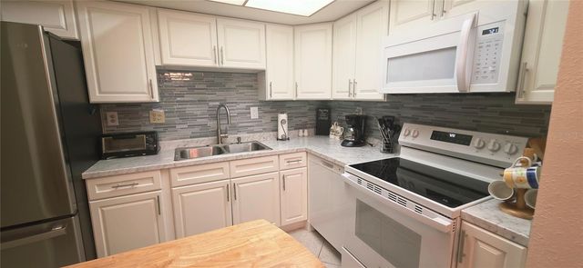 400 64TH AVENUE 103w, St Pete Beach, FL 33706