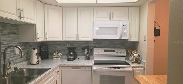 400 64TH AVENUE 103w, St Pete Beach, FL 33706