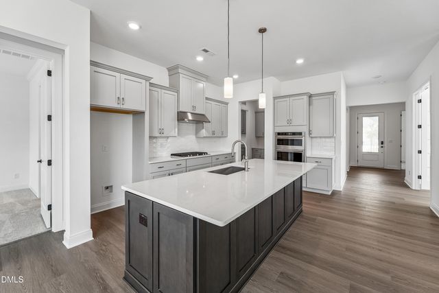 2408 Abbeyhill Drive 34, Raleigh, NC 27610