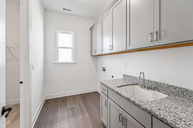 2408 Abbeyhill Drive 34, Raleigh, NC 27610