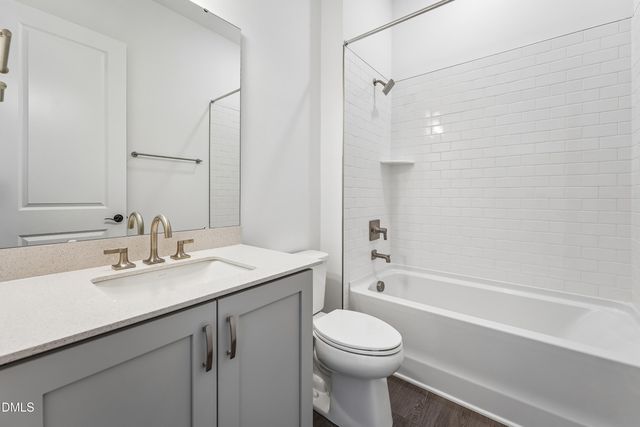 2408 Abbeyhill Drive 34, Raleigh, NC 27610