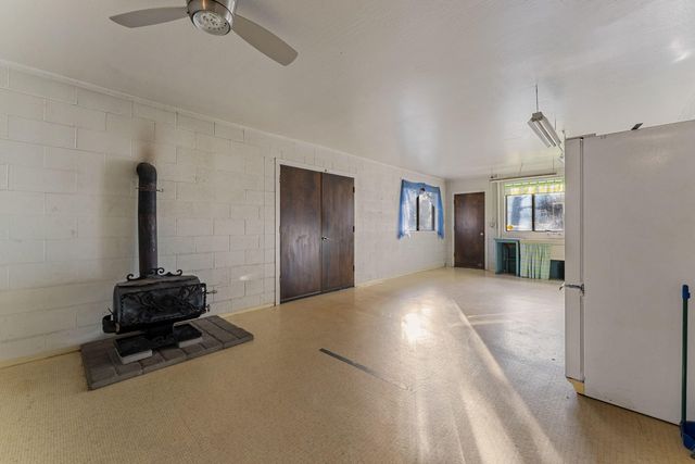 949 Wards Creek Road, Rogue River, OR 97537