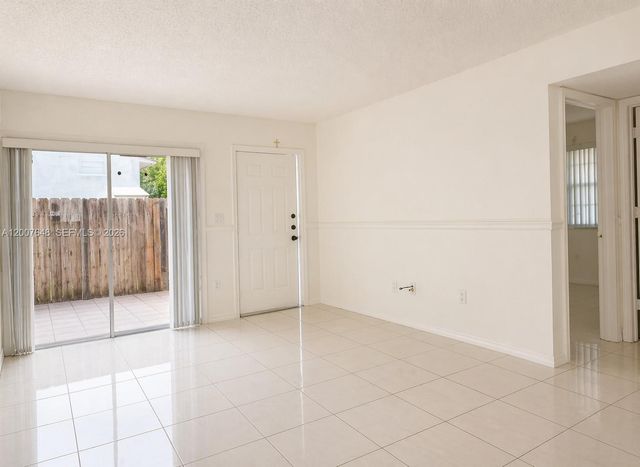 15400 SW 81st Cir Lane 1011, Miami, FL 33193