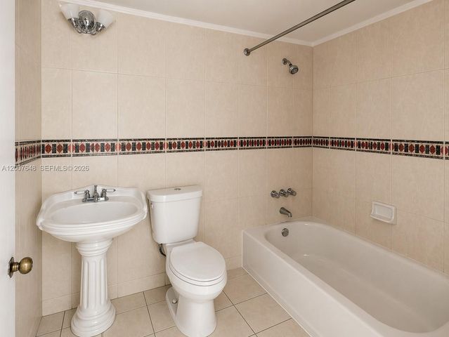 15400 SW 81st Cir Lane 1011, Miami, FL 33193