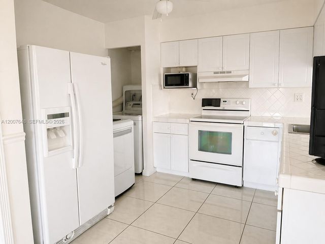 15400 SW 81st Cir Lane 1011, Miami, FL 33193