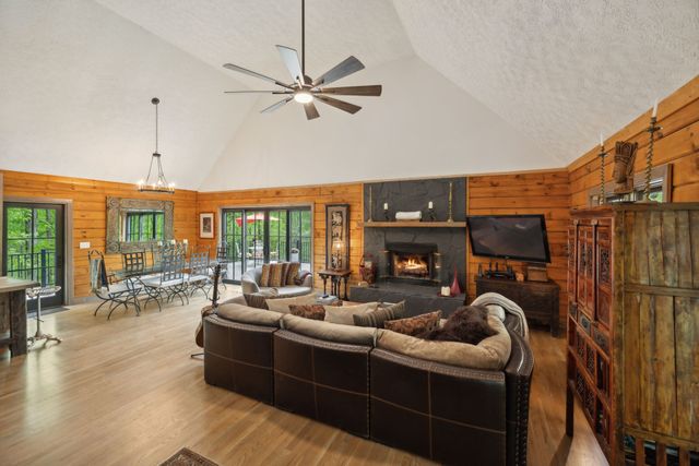 5617A Pinewood Rd, Franklin, TN 37064