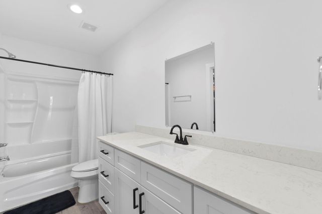 5208 Laura Koppe Road, Houston, TX 77016