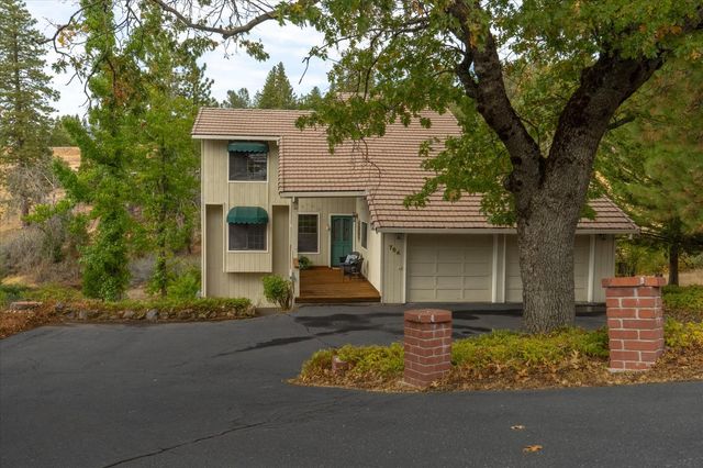 764 Dogwood Dr, Murphys, CA 95247