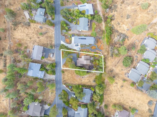 764 Dogwood Dr, Murphys, CA 95247