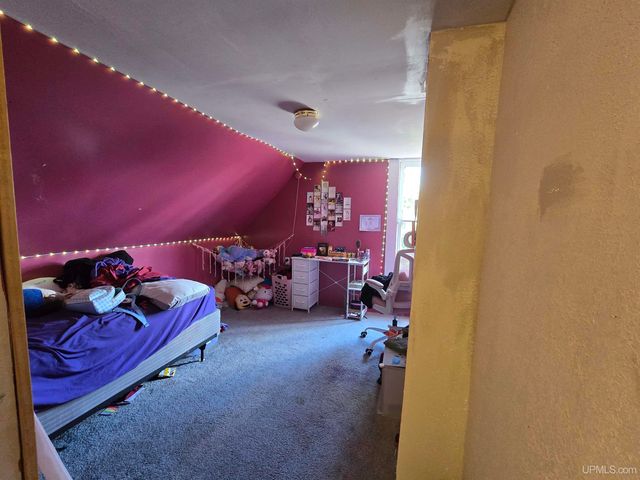 139 S Pewabic Street, Laurium, MI 49913