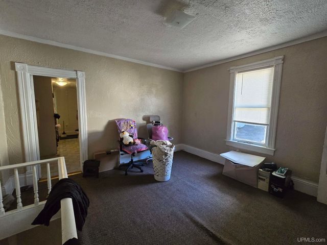 139 S Pewabic Street, Laurium, MI 49913